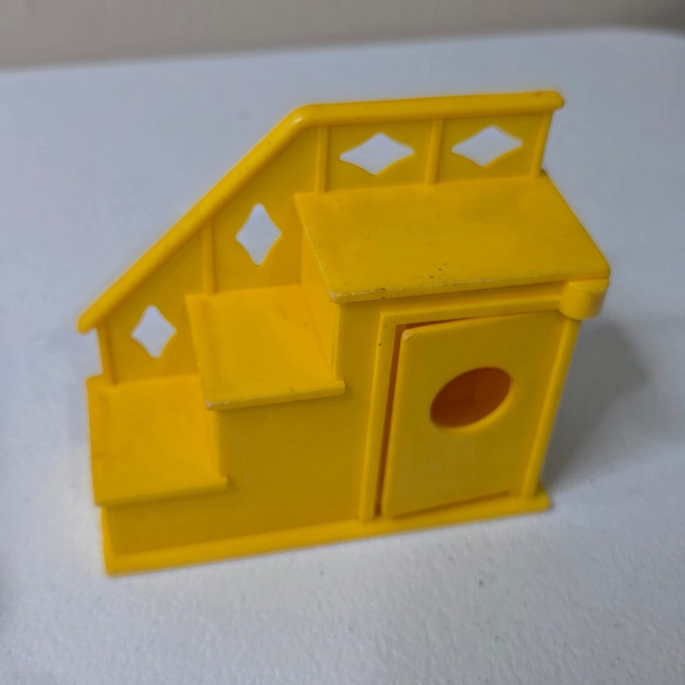 Vintage Fisher Price Little People House Furniture Staircase Beds Table Sofa - Picture 4 of 6